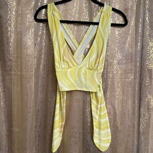 Urban Outfitters Yellow White Criss Cross Tie Back Swirl Crop Top, M NWOT